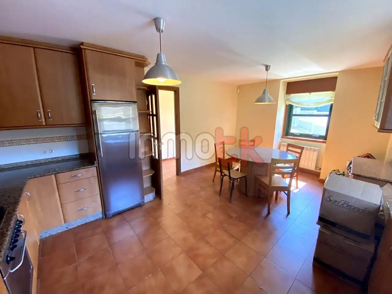Cocina de Casa o chalet en venta en Oleiros con Calefacción, Jardín privado y Alarma