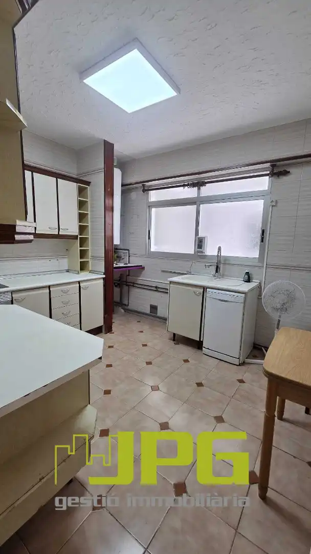 Cocina de Piso en venta en Sant Joan d'Alacant con Amueblado, Horno y Balcón