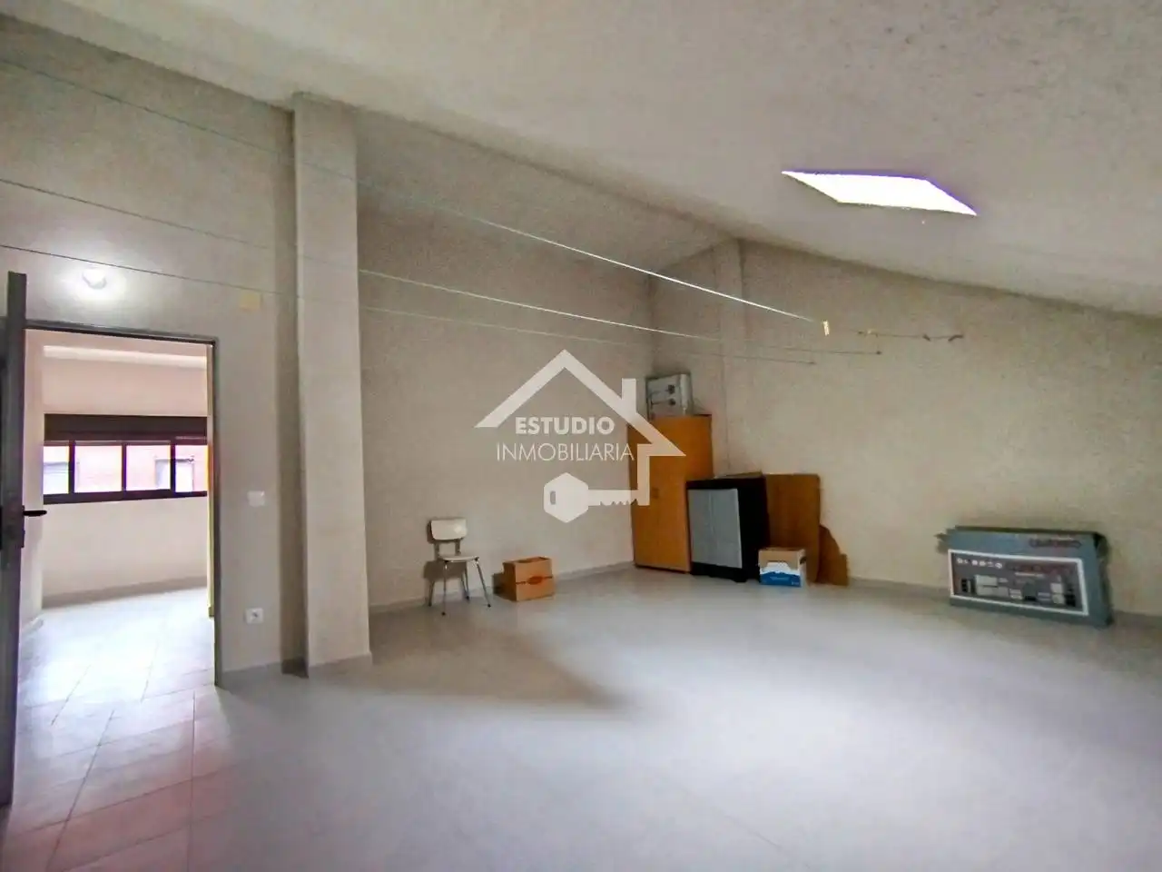 Wohnung zum Verkauf in Oyón-Oion mit Heizung, Abstellraum und Balkon