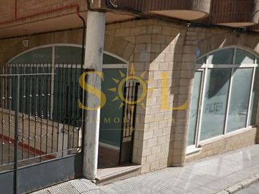 Local comercial en venda a La Lastra