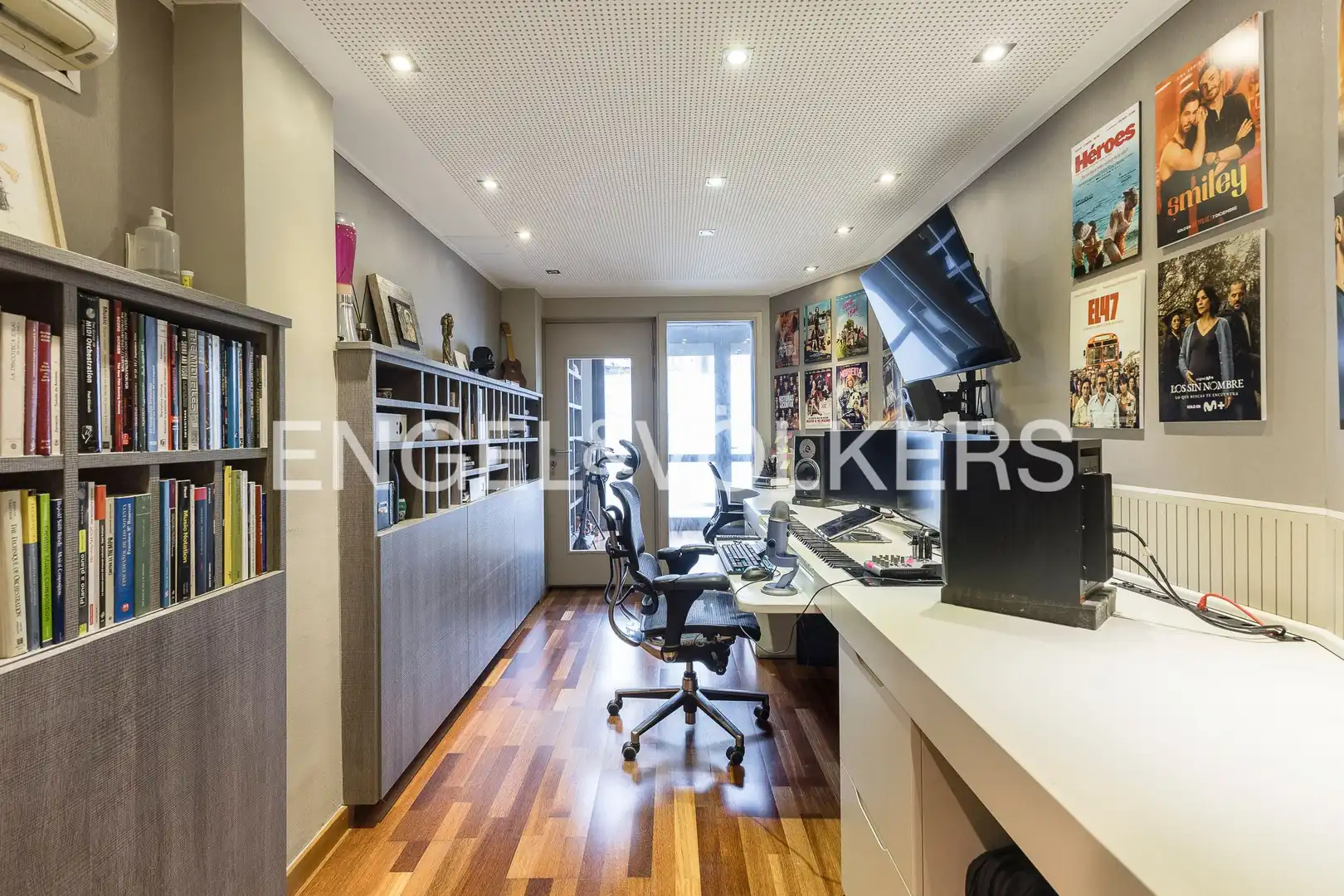 Duplexes for sale in Barcelona  with Heating, Parquet flooring and Furnished