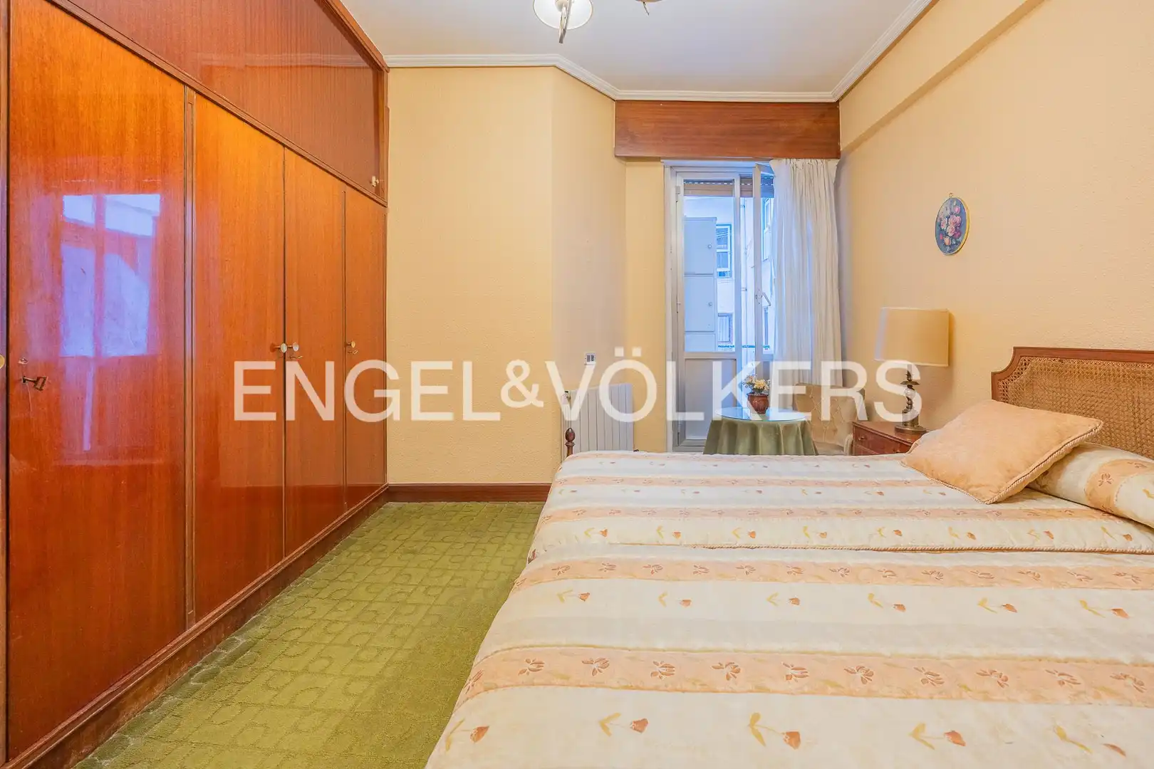 Schlafzimmer von Wohnung zum Verkauf in Bilbao  mit Heizung und Balkon