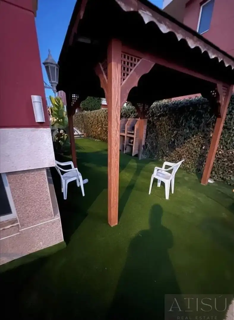 Terrassa de Casa o xalet en venda en Alicante / Alacant amb Aire condicionat, Traster i Piscina comunitària