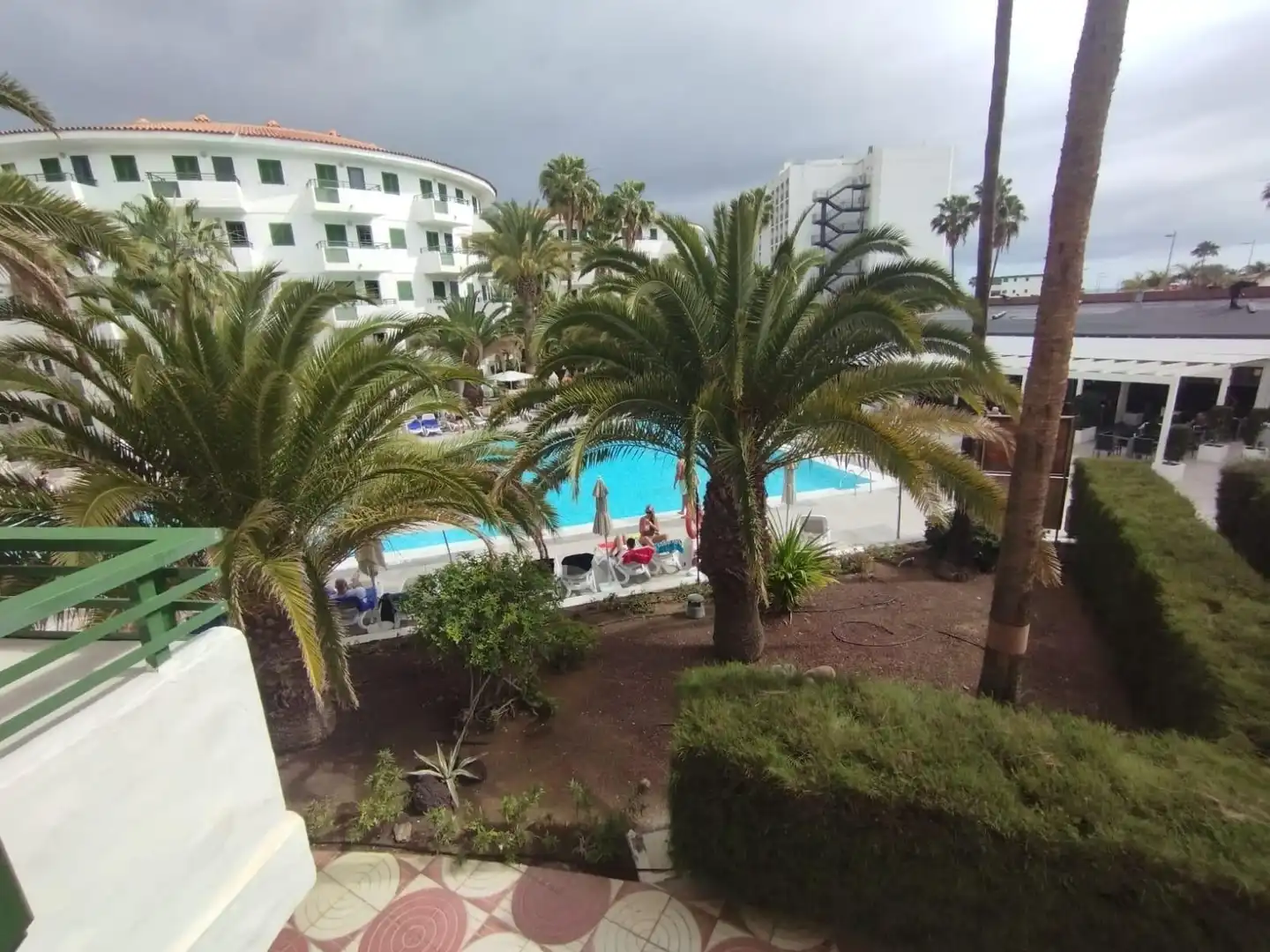 Vista exterior de Apartamento en venta en San Bartolomé de Tirajana con Balcón y Piscina comunitaria