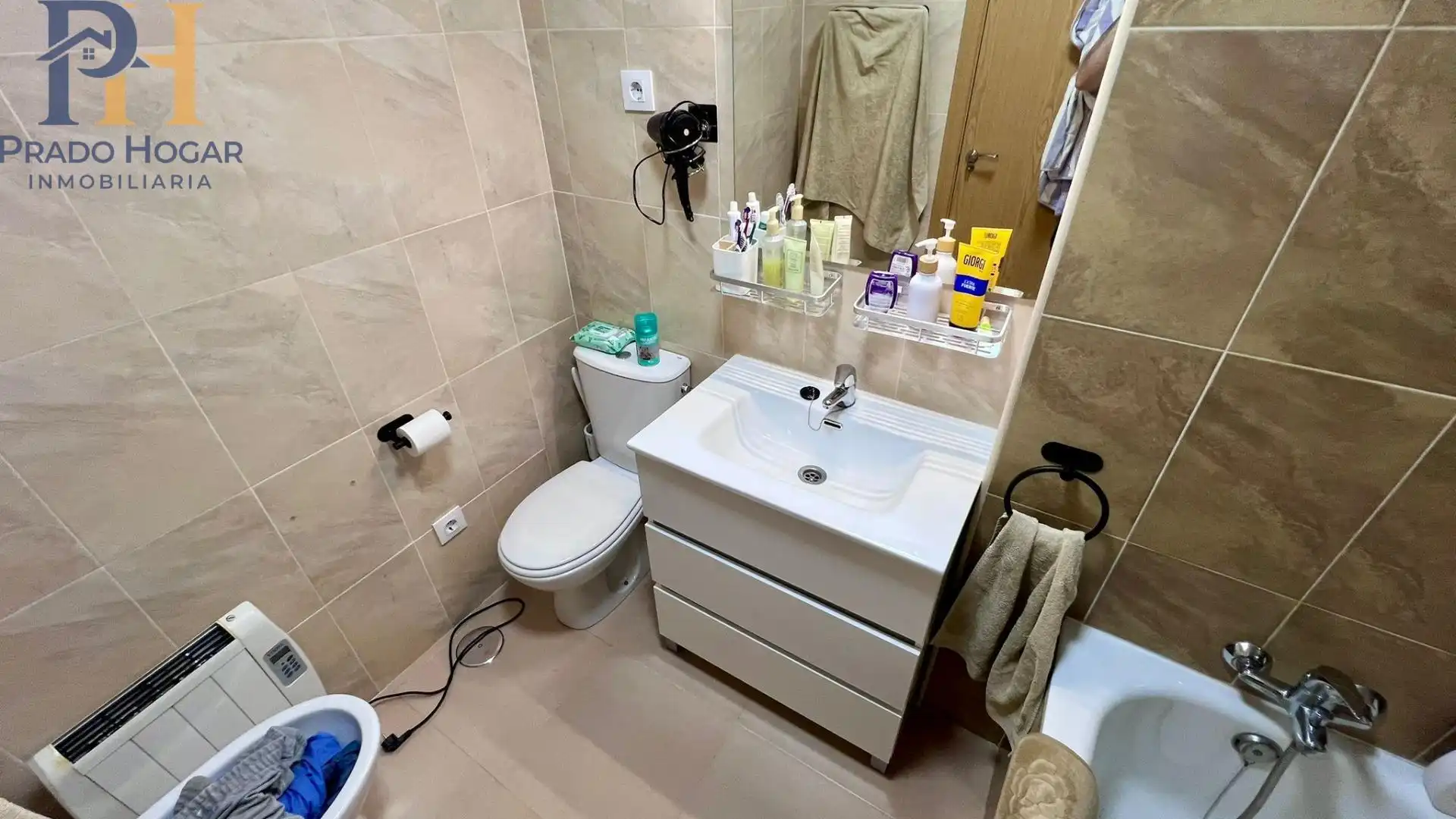 Bathroom of Flat for sale in El Casar de Escalona  with Heating, Balcony and Community pool