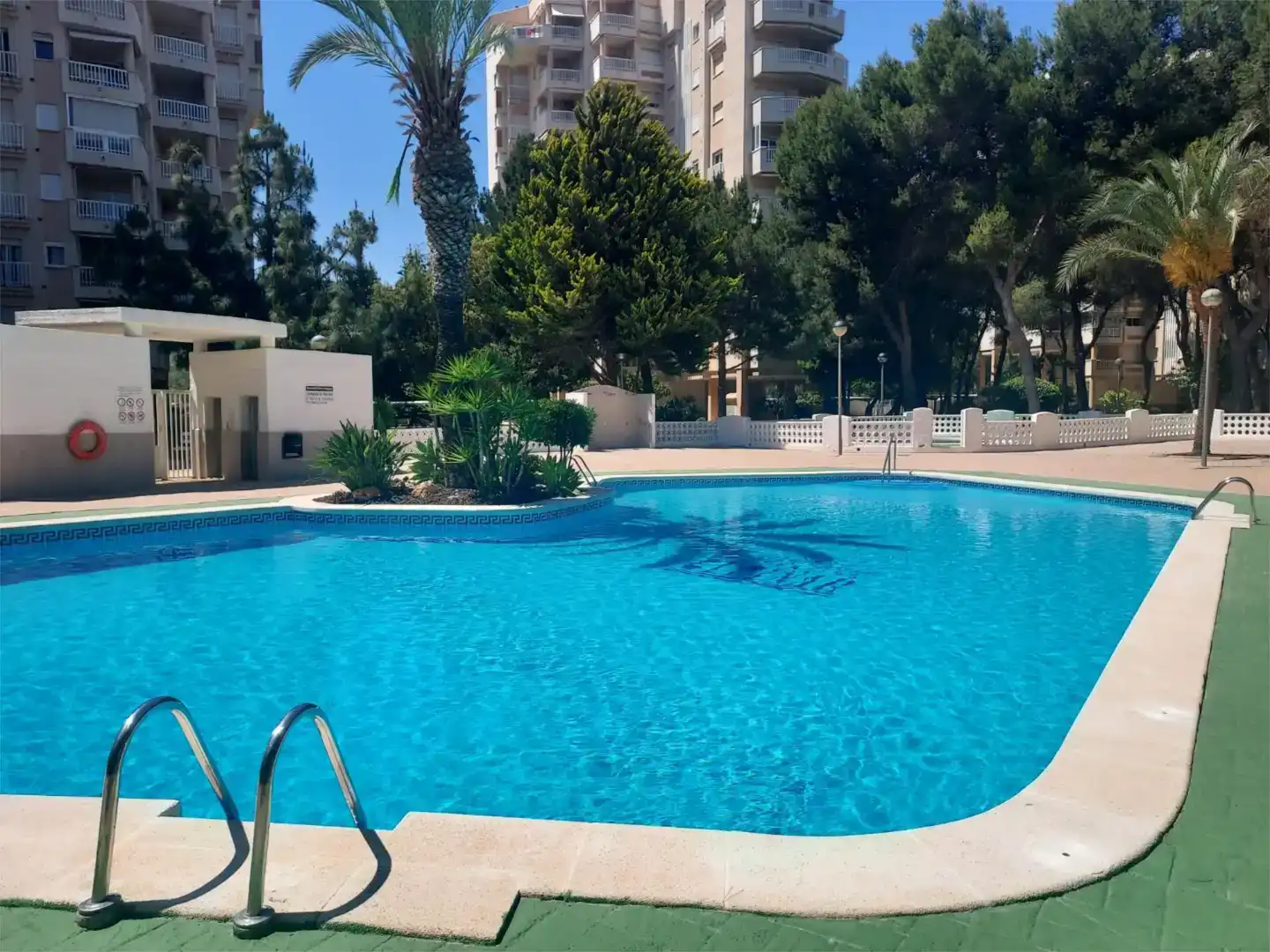 Piscina de Apartament de lloguer en Orihuela amb Aire condicionat, Piscina i Balcó