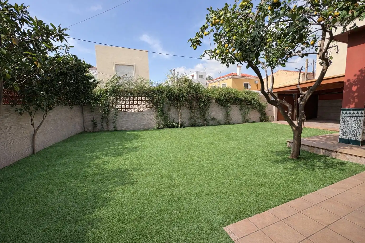 Garden of Houses for sale in Algeciras  with Air Conditioner, Private garden and Terrace