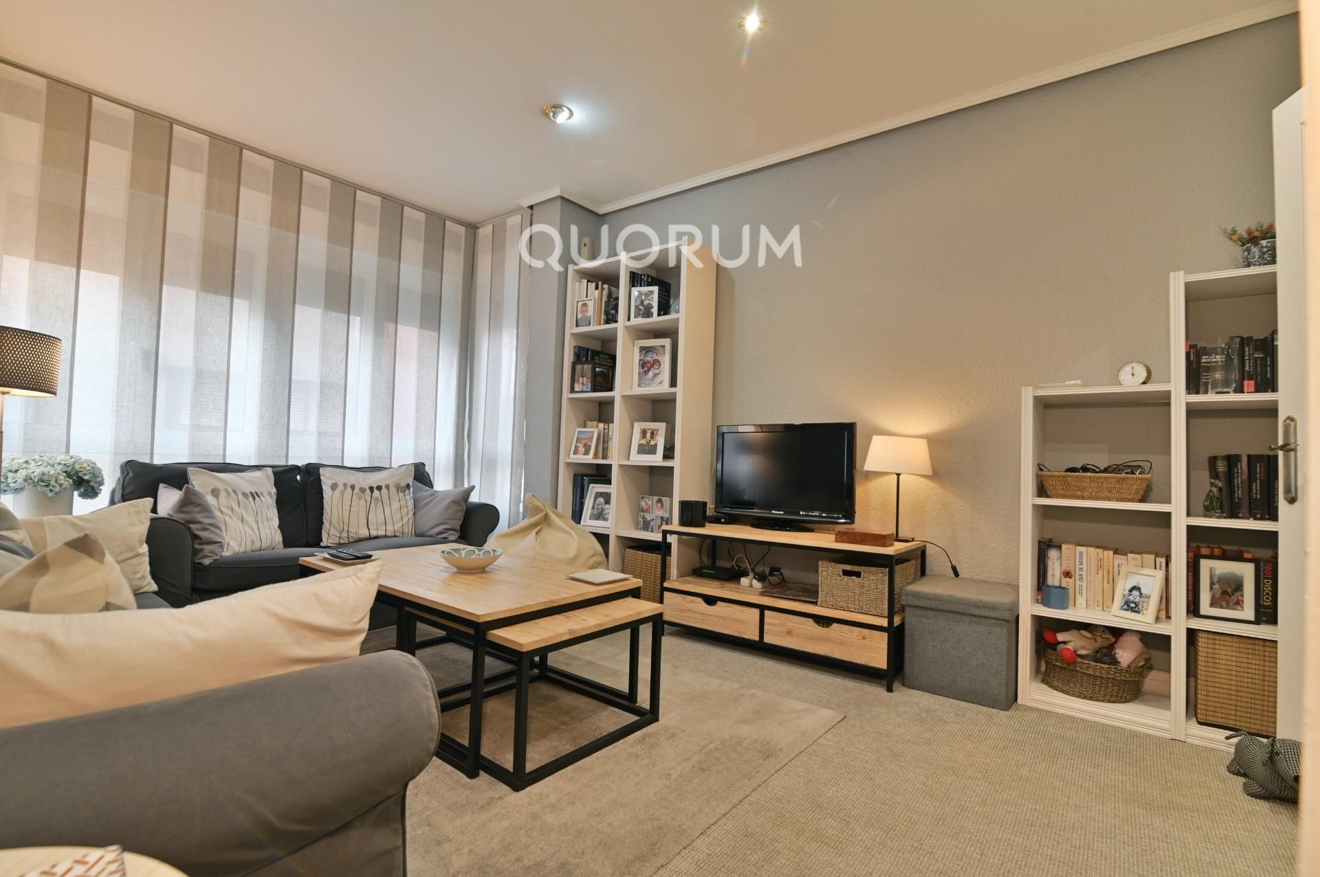 Sala d'estar de Pis en venda en Getxo  amb Calefacció