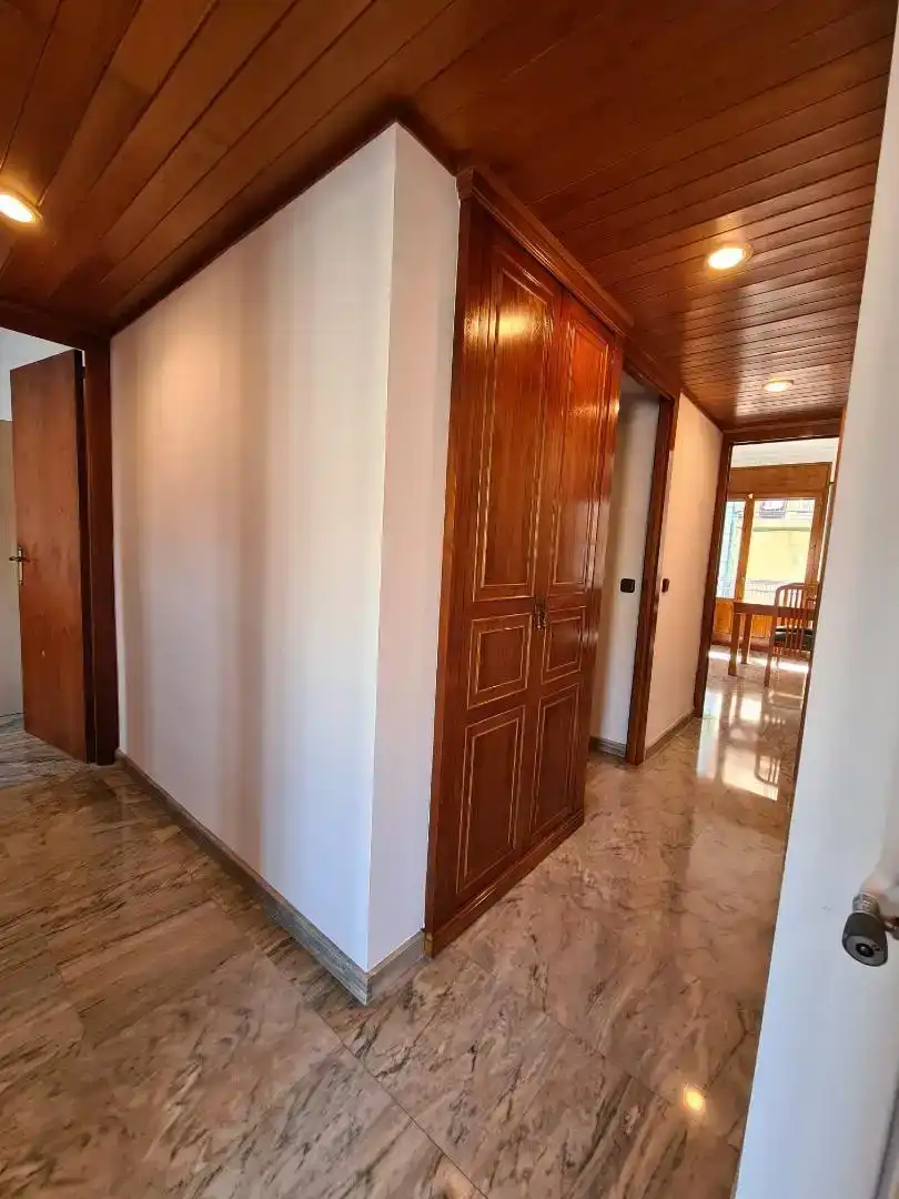 Flat for sale in Vic