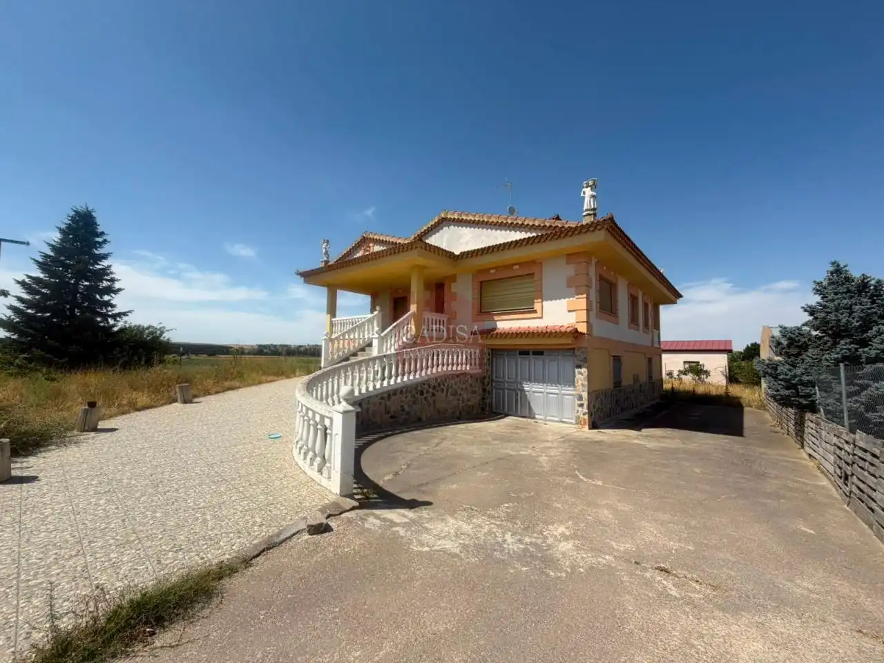 Villa con terrazza in vendita a Pelabravo