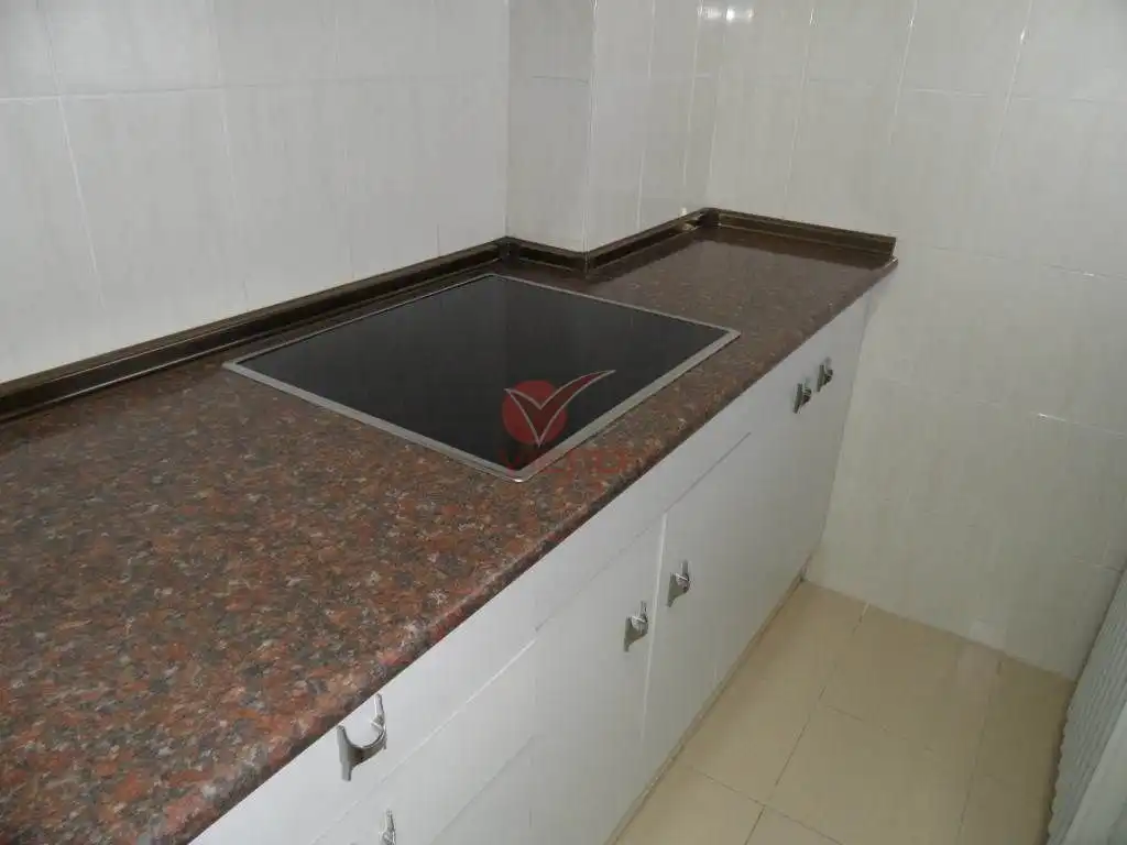 Cuina de Pis de lloguer en Cuenca amb Calefacció i Moblat