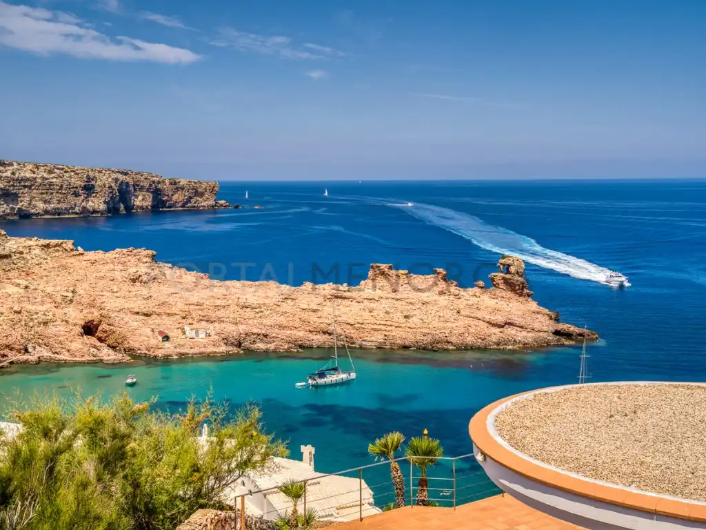 Vista exterior de Casa o xalet en venda en Ciutadella de Menorca amb Piscina