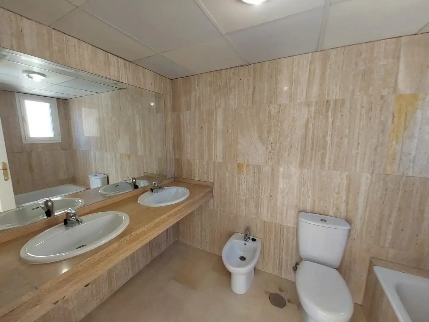 Baño de Dúplex en venta en Marbella con Aire acondicionado y Terraza