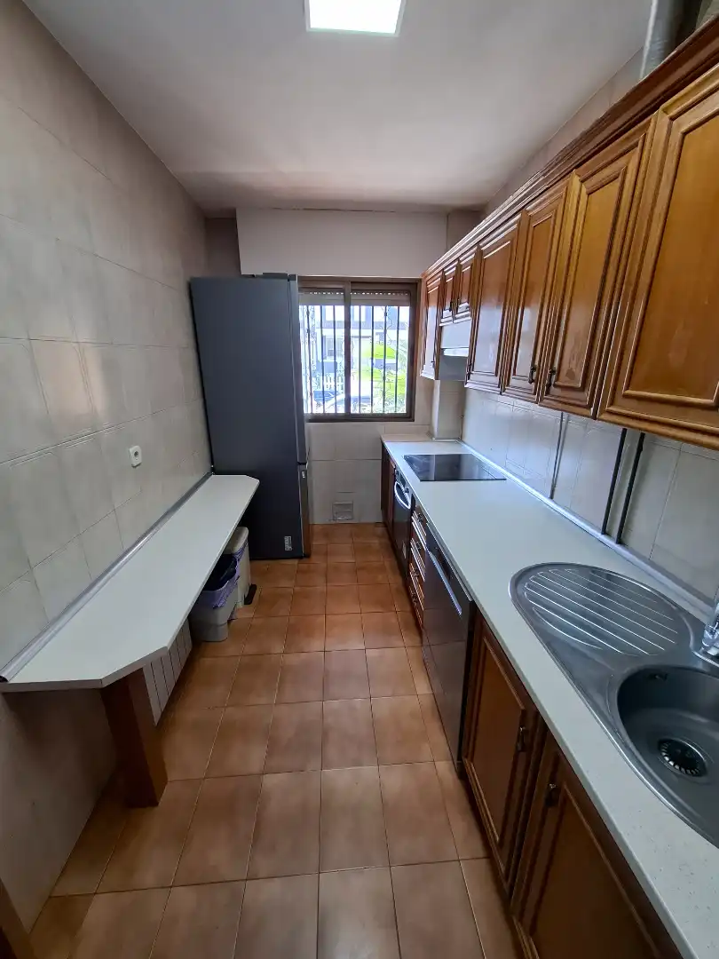 Cuina de Casa adosada en venda en Villaviciosa de Odón amb Aire condicionat, Calefacció i Jardí privat