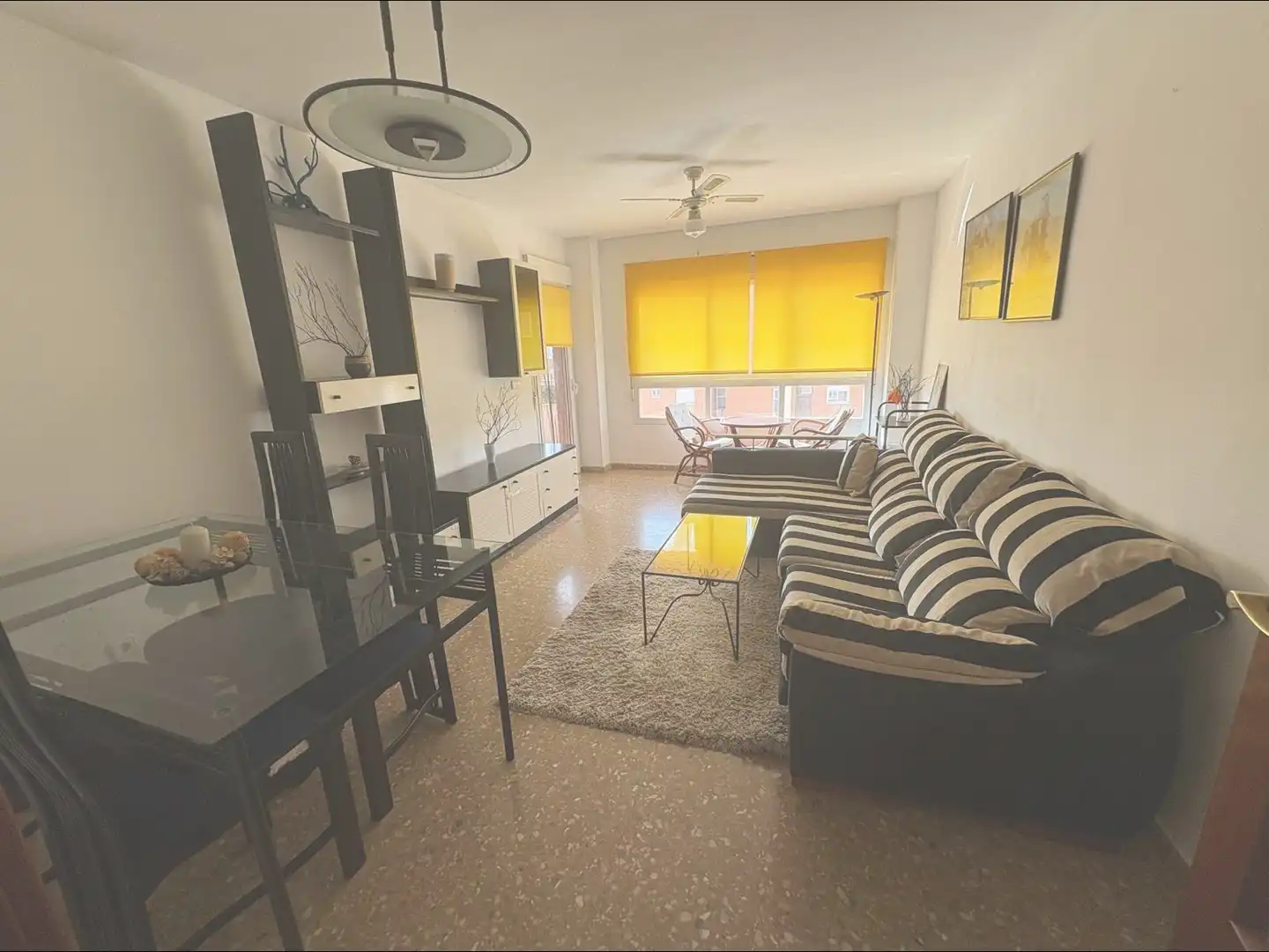 Sala d'estar de Pis de lloguer en Alicante / Alacant amb Jardí privat, Terrassa i Moblat