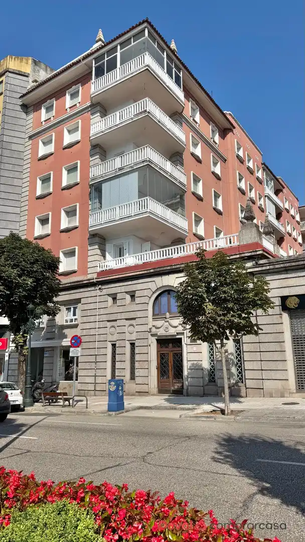 Exterior view of Flat for sale in Vigo   with Heating, Private garden and Terrace