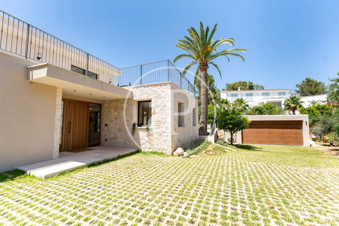 Vista exterior de Pis en venda en Calvià amb Aire condicionat, Calefacció i Jardí privat