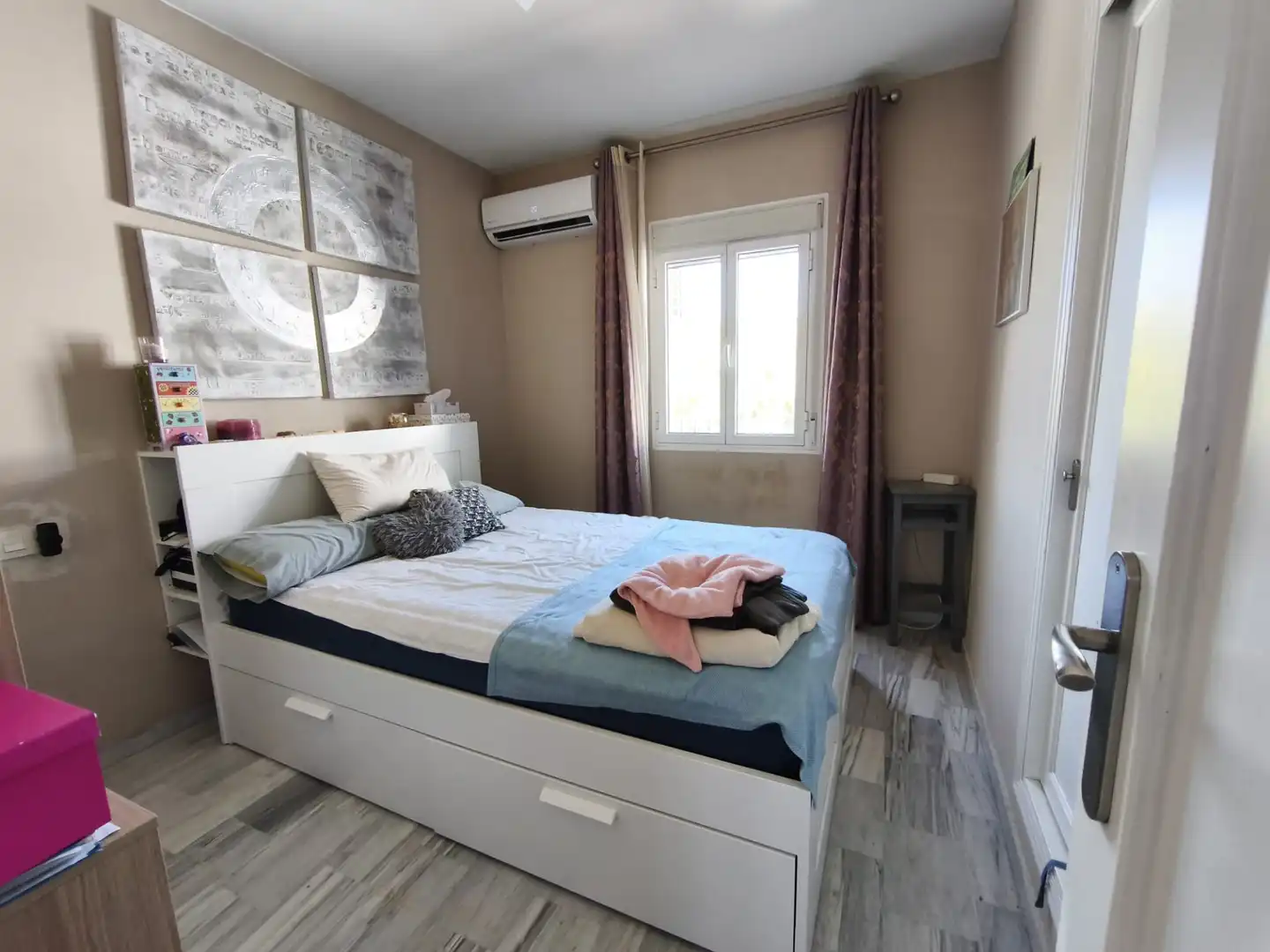 Bedroom of Houses for sale in Gines  with Air Conditioner, Private garden and Terrace