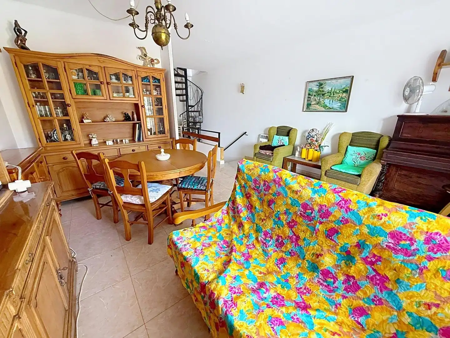 Wohnzimmer von Einfamilien-Reihenhaus zum Verkauf in El Vendrell mit Terrasse und Balkon
