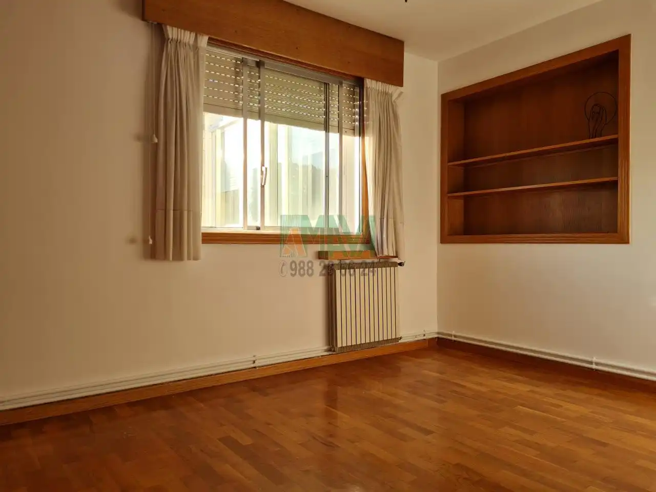 Habitación de Piso en venta en Barbadás con Calefacción, Trastero y Balcón