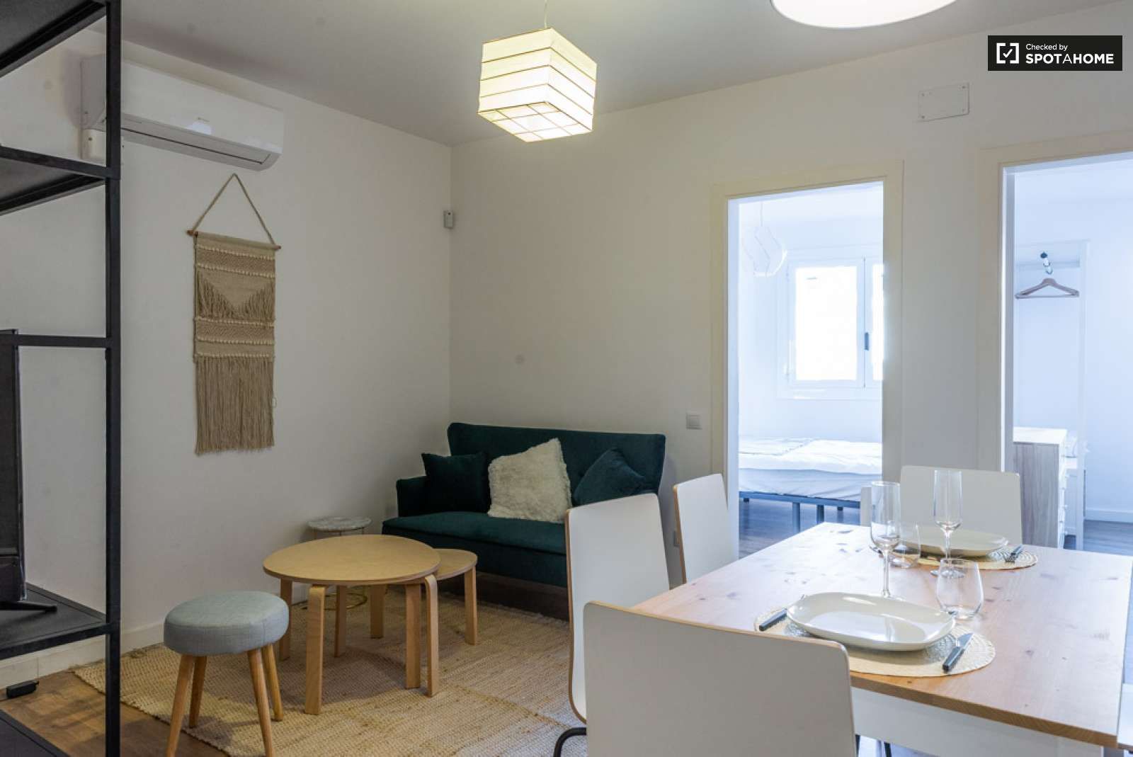 Apartment to share in Collblanc