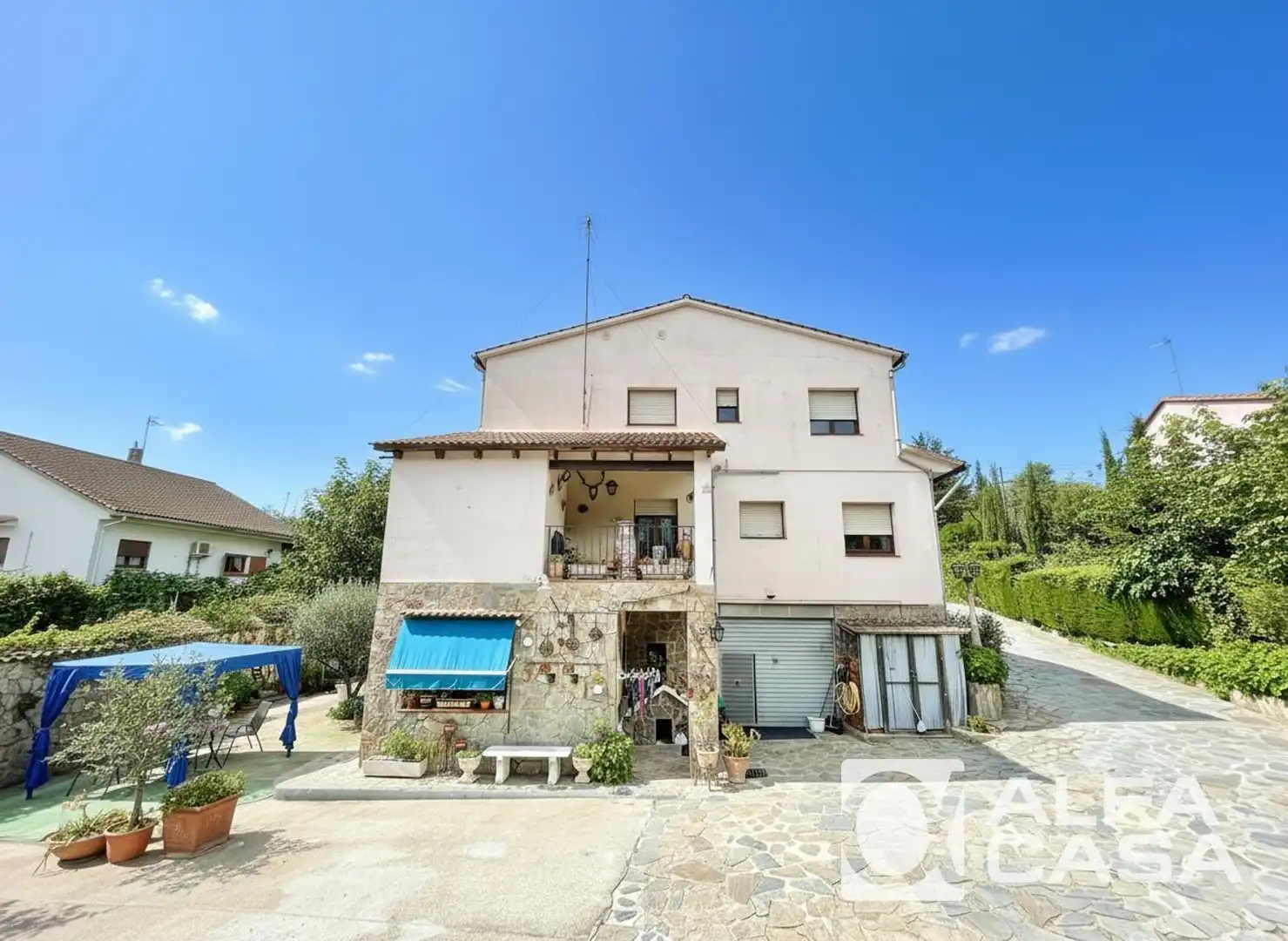 Casa amb terrassa en venda a Aiguaviva Parc, imagen 3