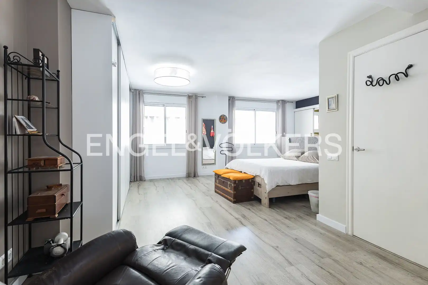 Dormitori de Apartament en venda en Barcelona amb Aire condicionat, Calefacció i Terrassa