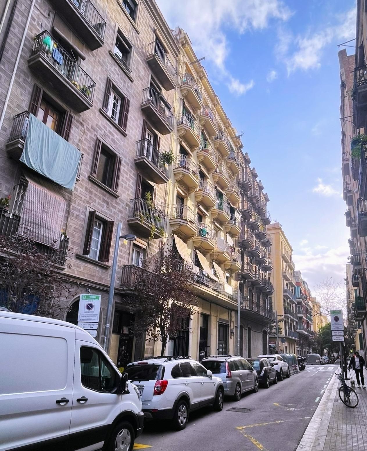 Exterior view of Flat for sale in  Barcelona Capital  with Furnished