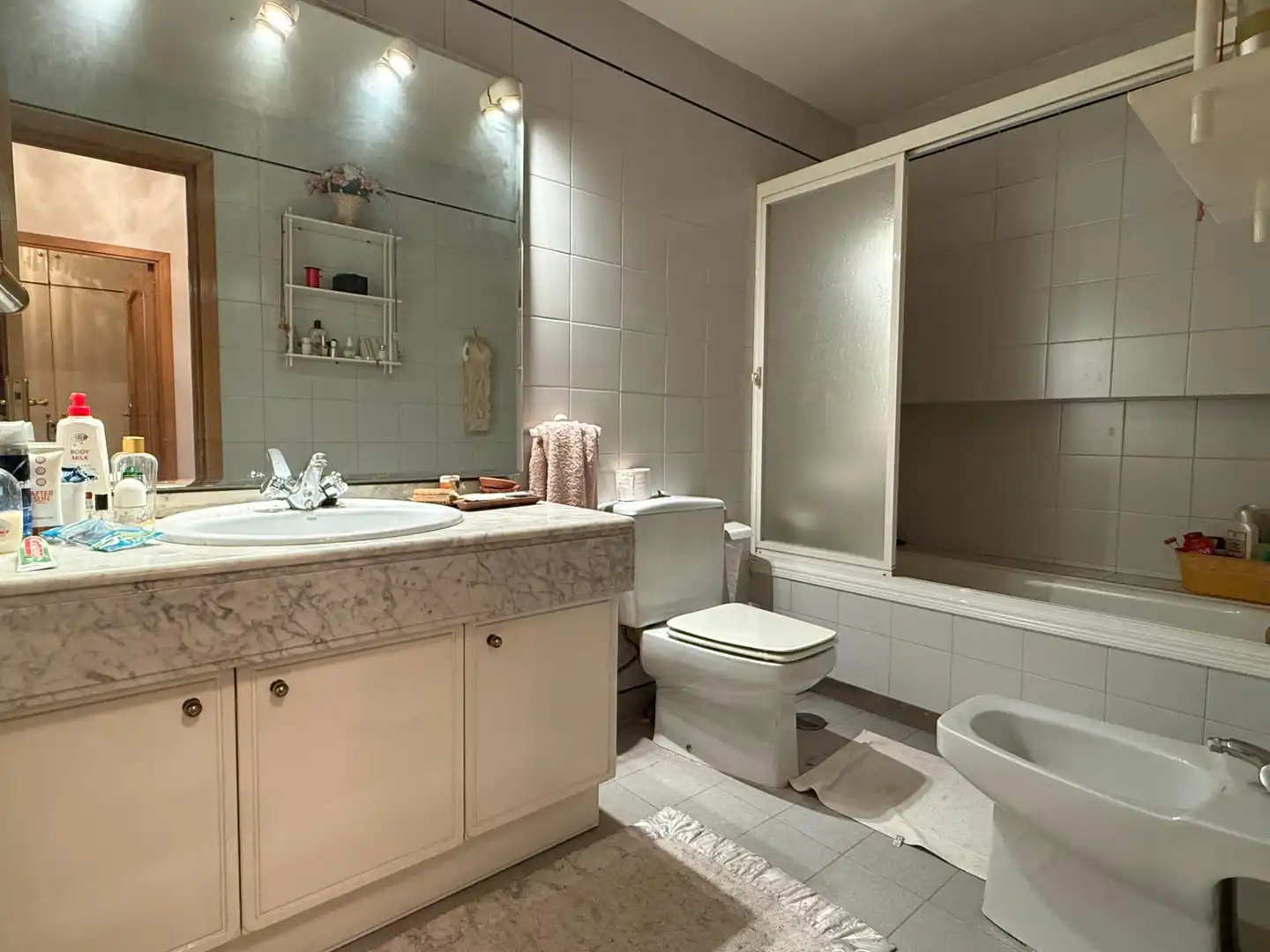 Baño de Casa adosada en venta en Guadalajara con Calefacción, Terraza y Amueblado