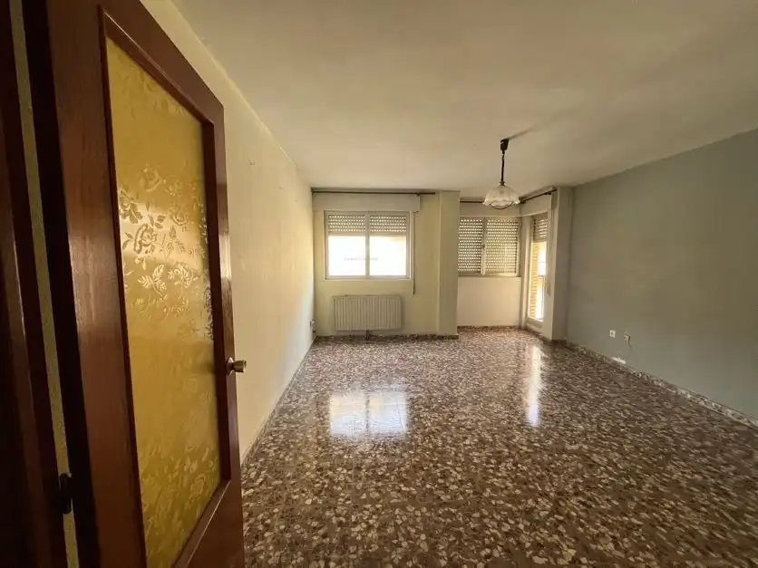 Vista exterior de Piso en venta en Almazán con Calefacción