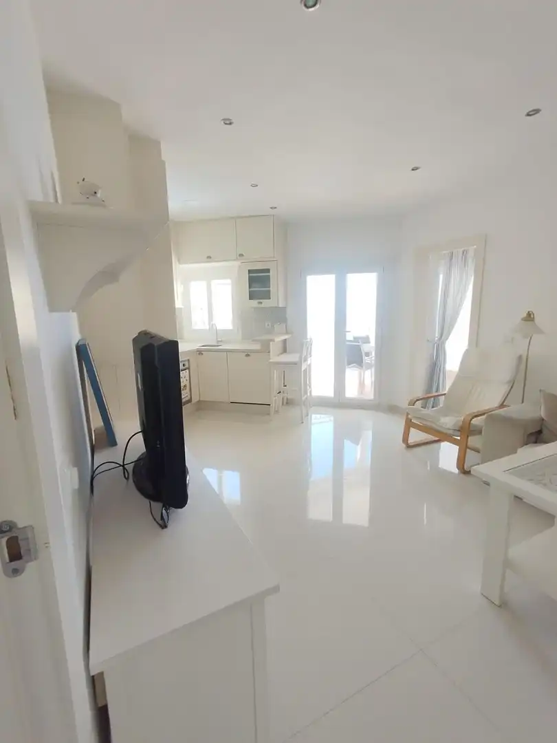 Cocina de Apartamento de alquiler en Torrenueva Costa con Jardín privado, Terraza y Amueblado
