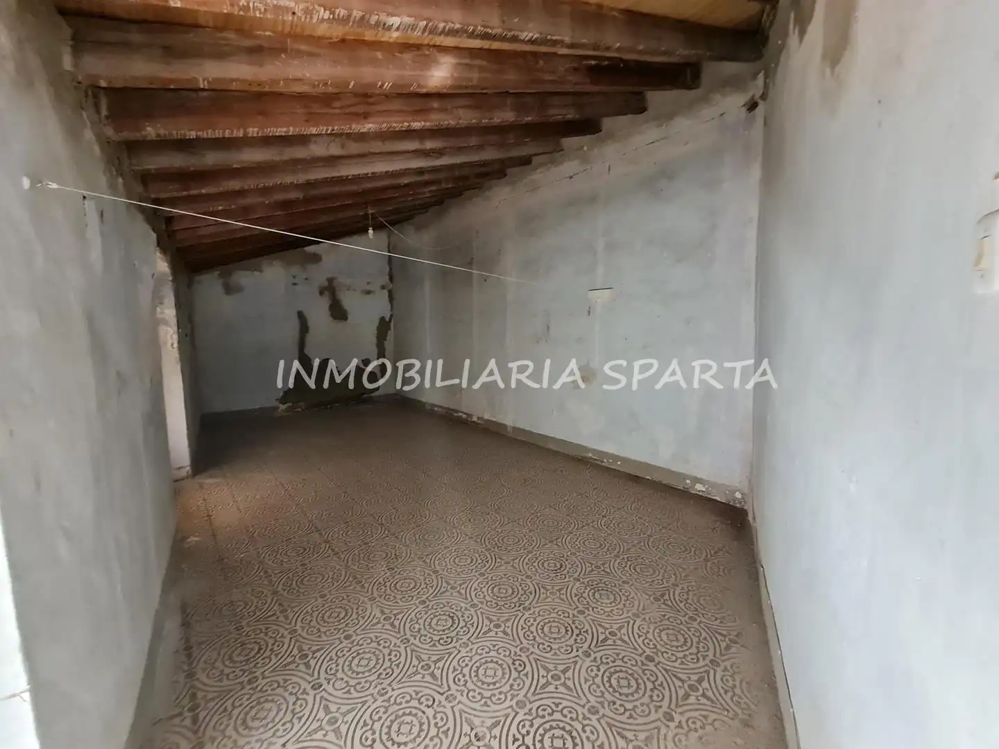 Casa adosada en venda en Sanlúcar la Mayor amb Jardí privat i Balcó