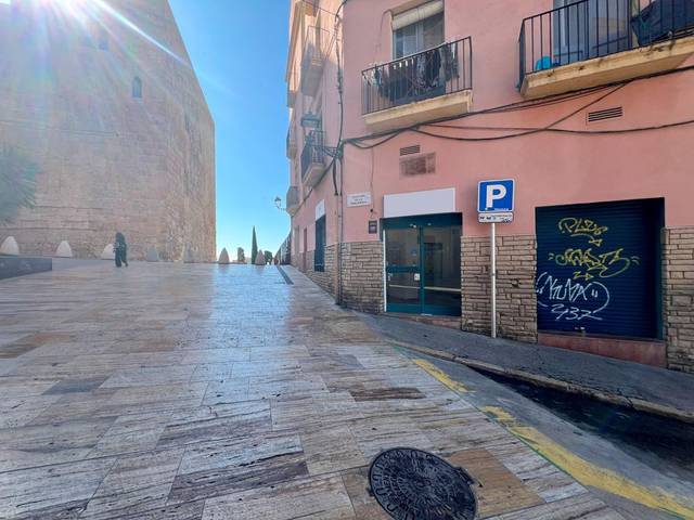 Local comercial en Alquiler en BAIXADA DE LA PEIXATERIA en Part Alta