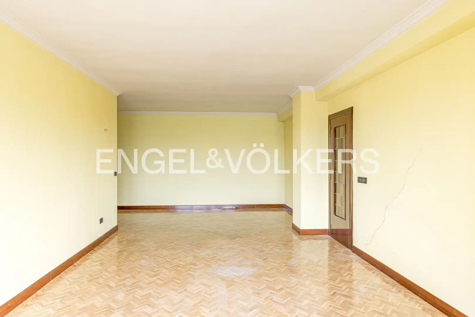 Sala de estar de Piso en venta en Madrid con Calefacción, Parquet y Terraza