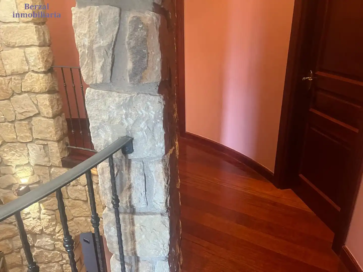 Detached house with garden for sale in Calle de Valle del Oja, imagen 16