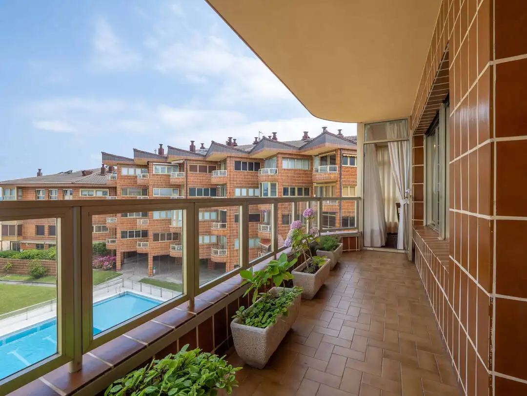 Terrasse von Wohnung zum Verkauf in Zarautz mit Heizung, Privatgarten und Terrasse
