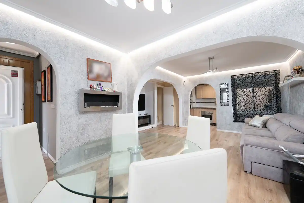 Bajo con terraza en venta en Carrer de Creta, imagen 4