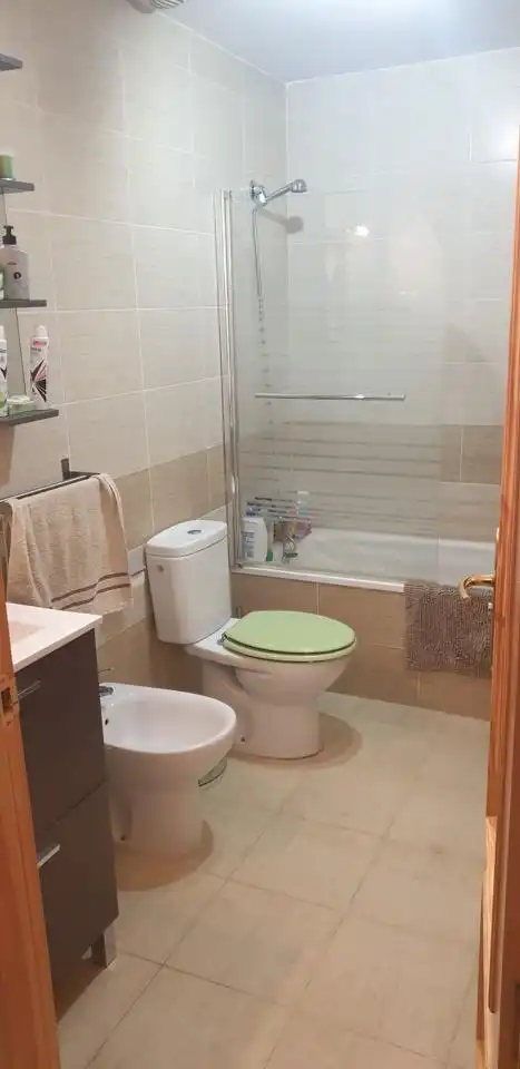 Baño de Casa adosada en venta en Saelices con Calefacción