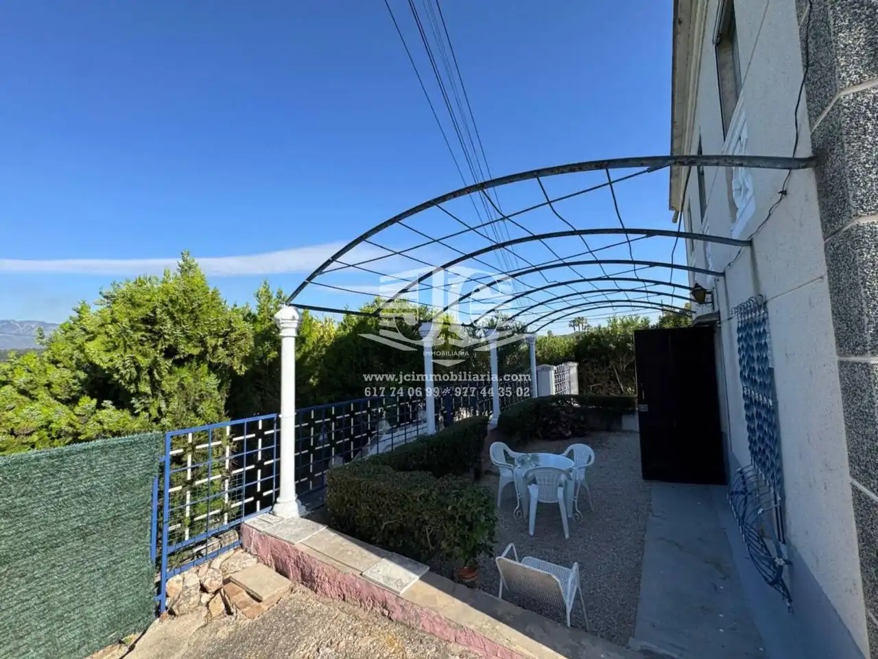 Terrassa de Casa o xalet en venda en Tortosa amb Aire condicionat, Jardí privat i Parquet