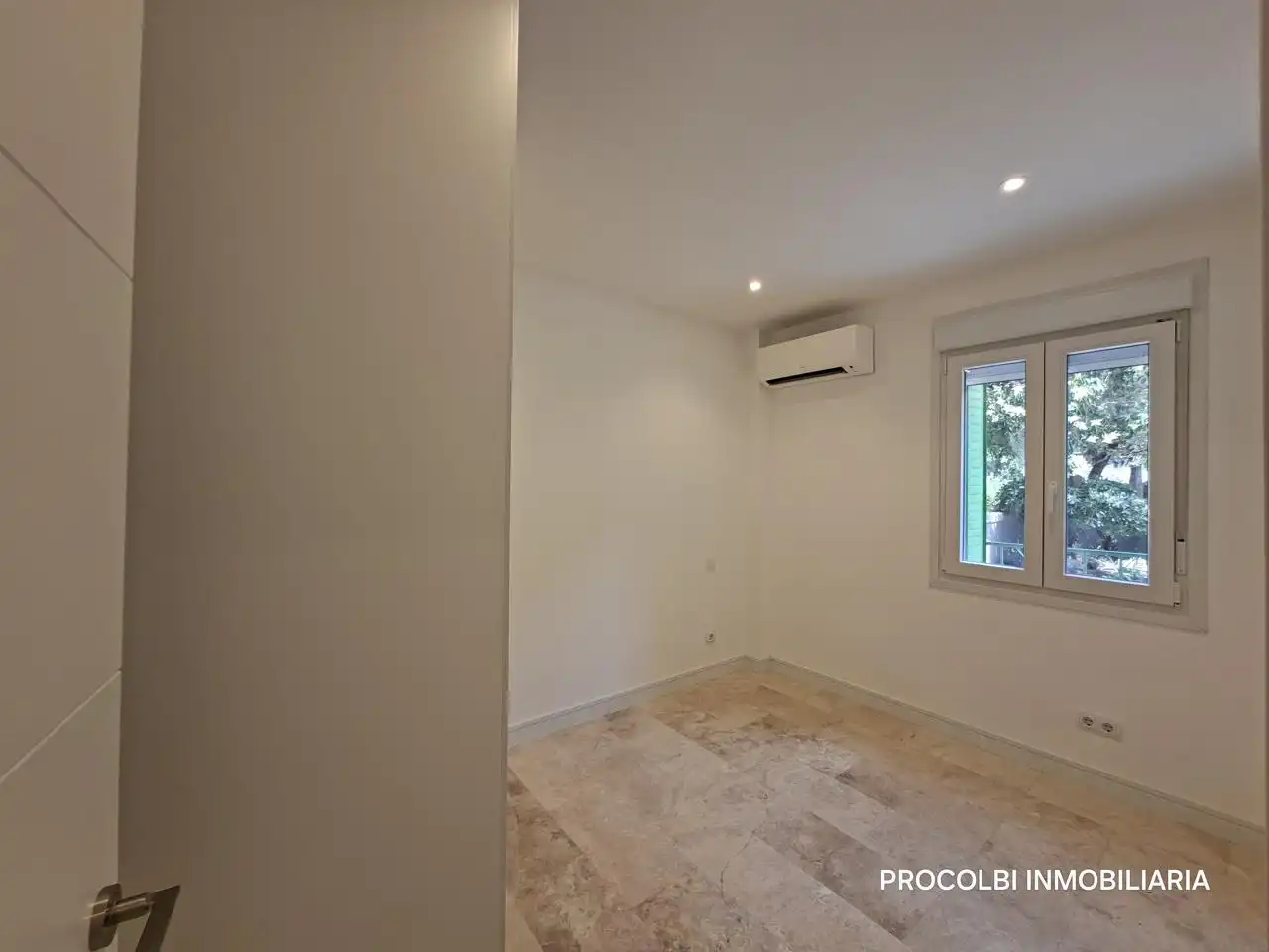 Bedroom of Ground floor for sale in Madrid  with Air Conditioner and Heating
