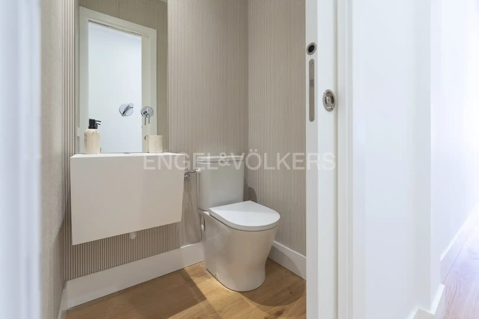 Badezimmer von Wohnung zur Miete in Madrid mit Klimaanlage, Heizung und Möbliert