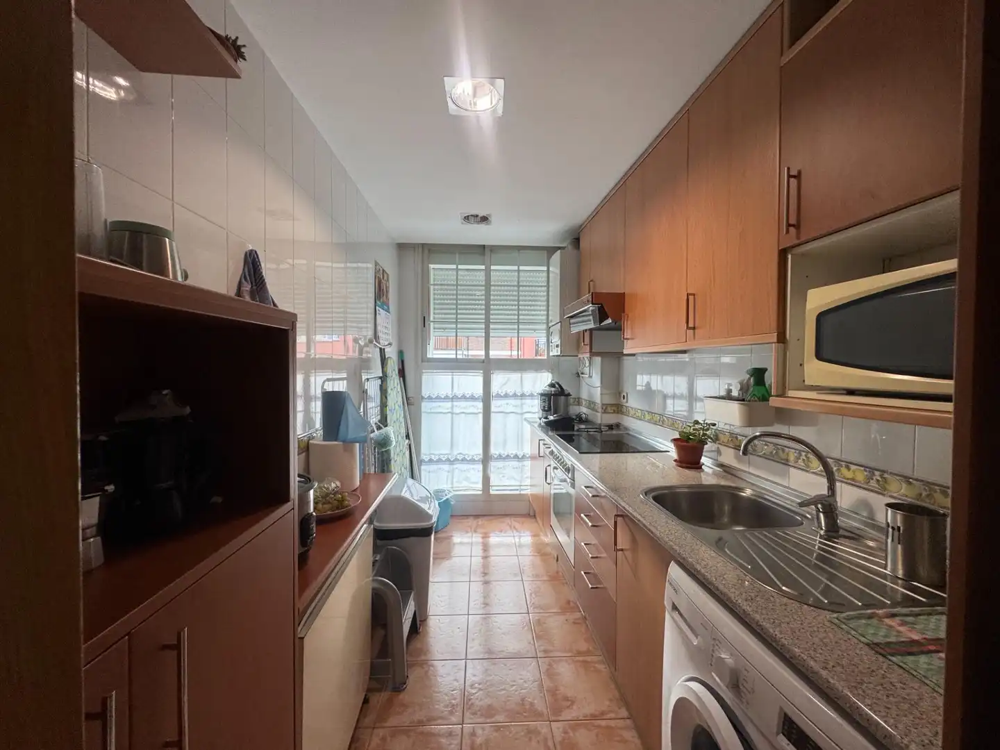 Kitchen of Flat for rent in  Madrid Capital  with Air Conditioner, Heating and Furnished