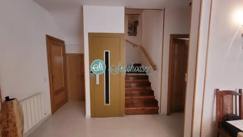 Casa o xalet en venda en Segovia amb Calefacció, Parquet i Terrassa