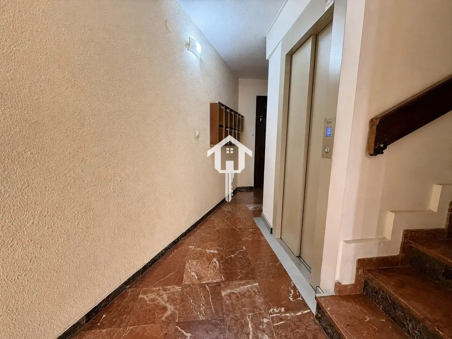 Piso en venta en Alicante / Alacant con Aire acondicionado, Calefacción y Amueblado