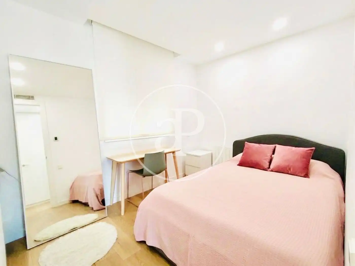 Bedroom of Flat for rent in Valencia  with Heating, Furnished and Balcony