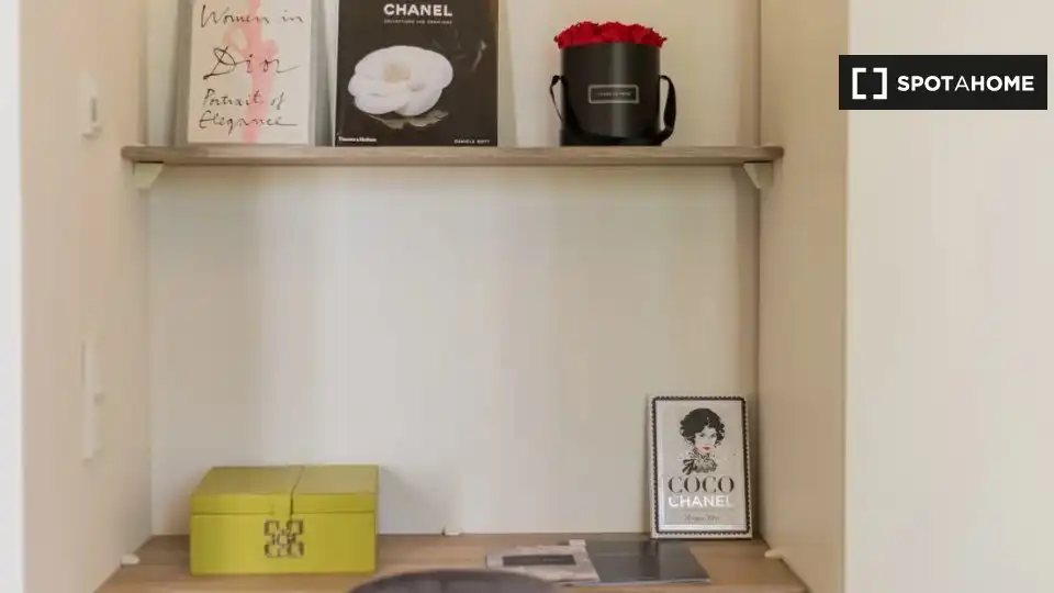 Dormitori de Apartament per a compartir en Nuñomoral amb Aire condicionat, Terrassa i Moblat