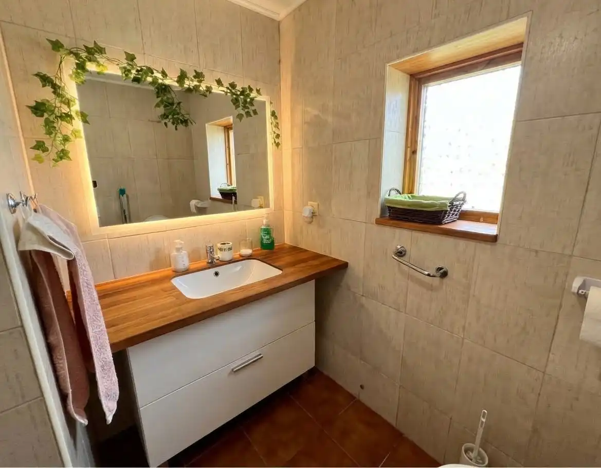 Casa aparellada amb jardí en venda a Argés, imagen 4