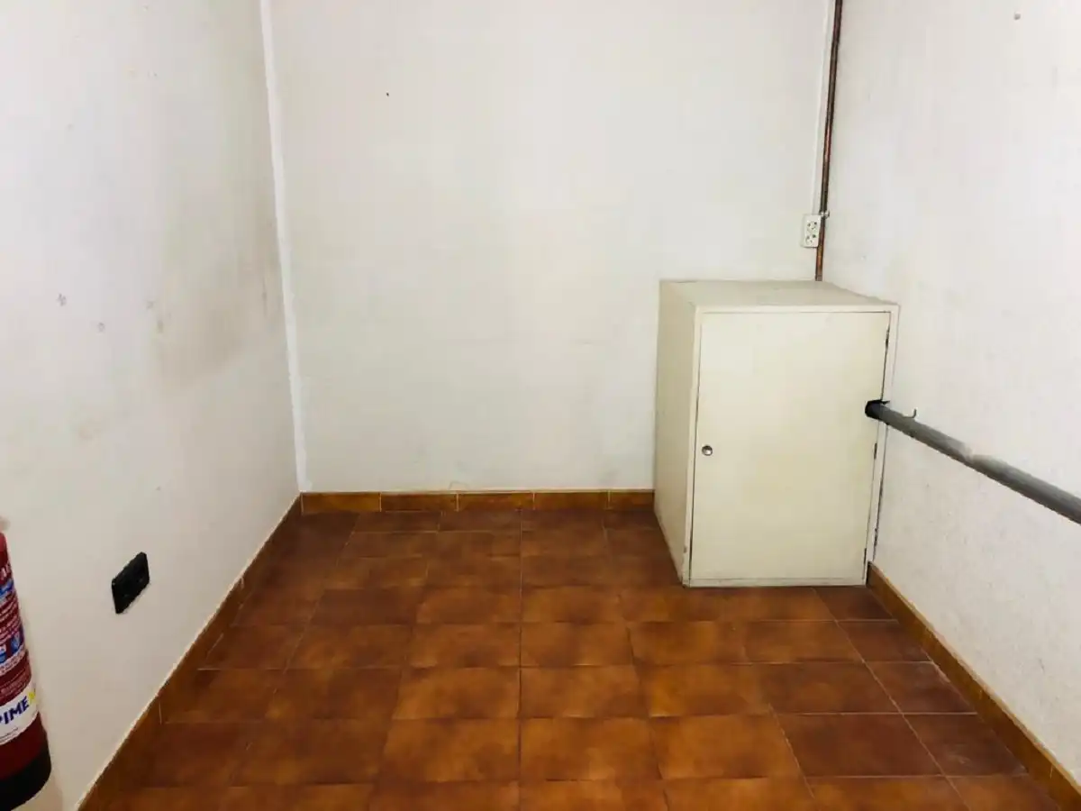 Business premises for sale in C/ Sant Isidre, imagen 5