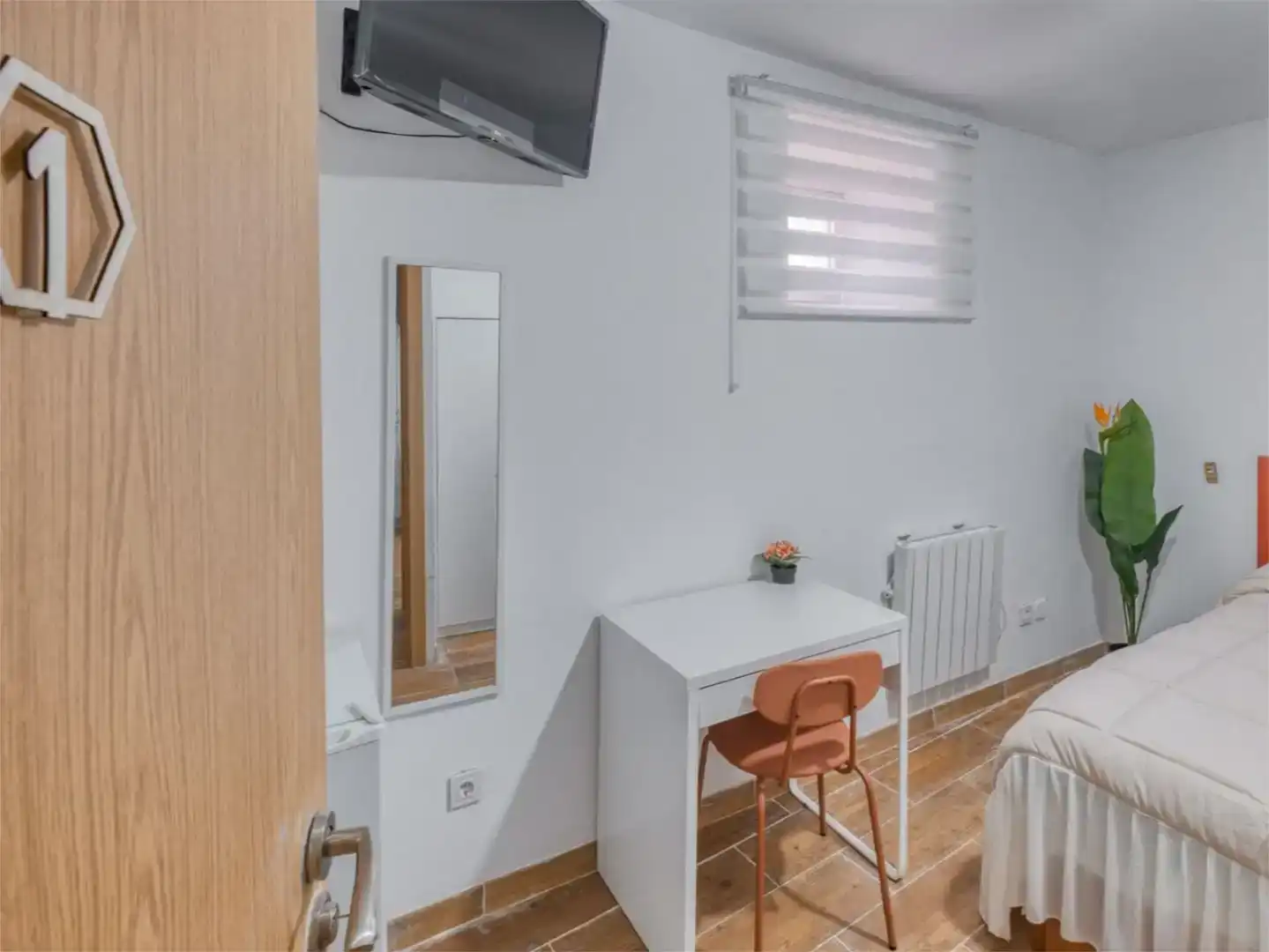 Bedroom of Study for rent in Estremera  with Air Conditioner, Furnished and Balcony