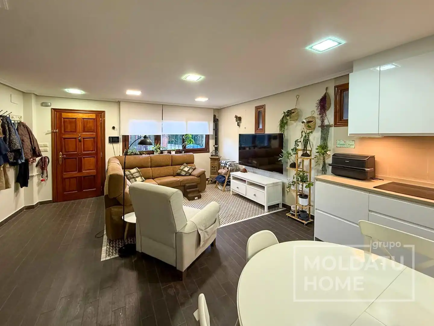 Living room of Houses for sale in Abanto y Ciérvana-Abanto Zierbena  with Heating, Private garden and Terrace